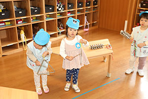 みんなで自由あそび　2歳児クラス