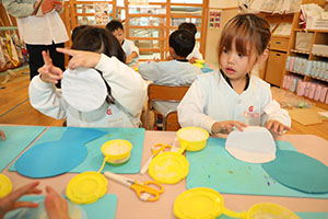 冬の制作　雪だるま　さくら