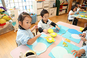 冬の制作　雪だるま　さくら