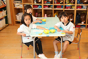 冬の制作　雪だるま　さくら