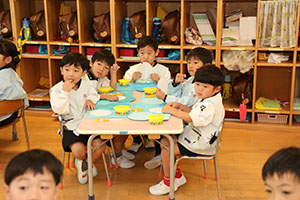 冬の制作　雪だるま　さくら