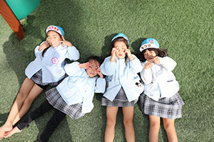 園庭遊び　年中Bチーム・2歳児クラス　NO．2