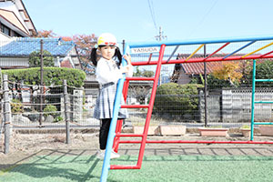 園庭遊び　年中Bチーム・2歳児クラス　NO．2