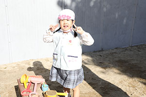 園庭遊び　年中Bチーム・2歳児クラス　NO．1