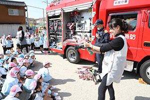 避難訓練　ー消防車がやってきたー　　NO.2