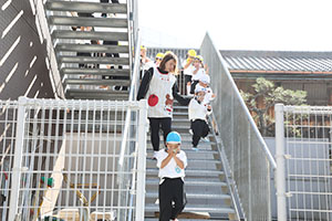 避難訓練　ー消防車がやってきたー　　NO.1