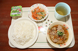 体操教室　ーボール投げー　たんぽぽ