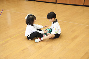 体操教室　ーボール投げー　さくら