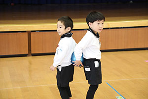 体操教室　ーボール投げー　さくら