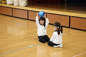 体操教室　ーボール投げー　さくら