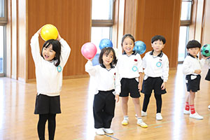 体操教室　ーボール投げー　さくら