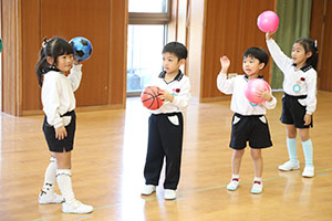 体操教室　ーボール投げー　さくら