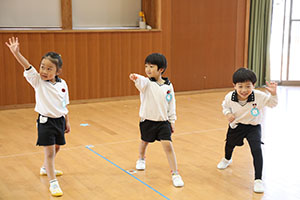 体操教室　ーボール投げー　さくら