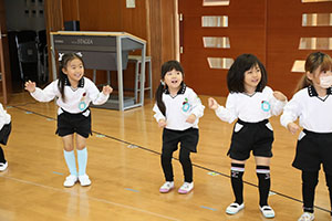 体操教室　ーボール投げー　さくら