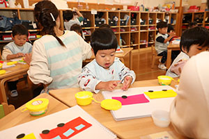 バスの制作　ひよこ