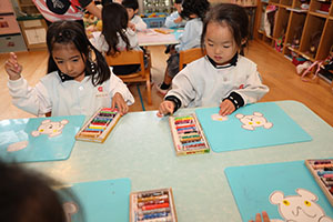 勤労感謝の日の制作　きりん