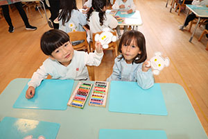 勤労感謝の日の制作　きりん