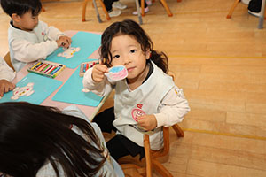 勤労感謝の日の制作　きりん