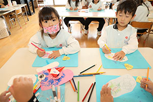 勤労感謝の日の制作　たんぽぽ