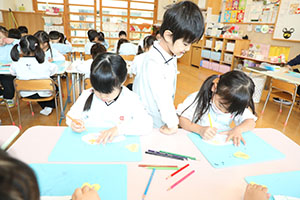 勤労感謝の日の制作　たんぽぽ