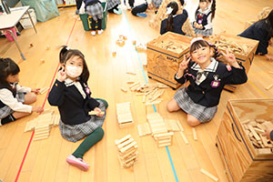 勤労感謝の日の制作　C