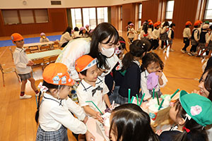 フードコートごっこ楽しかったね　すみれ・E・A