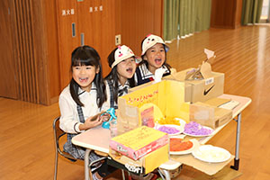 フードコートごっこオープン！　A