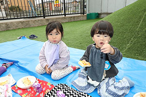 キッズガーデンでピクニック🍴　ぺんぎん