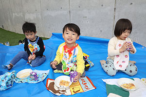 キッズガーデンでピクニック🍴　ぺんぎん