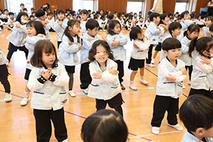 歌・カスタの予行が行われました　年少組