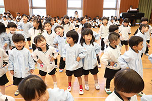 歌・カスタの予行が行われました　年少組