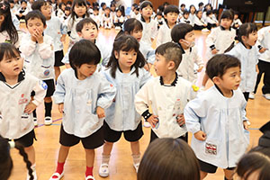 歌・カスタの予行が行われました　年少組