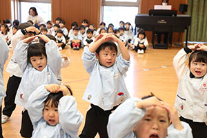 歌・カスタの予行が行われました　年少組