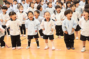 歌・カスタの予行が行われました　年少組