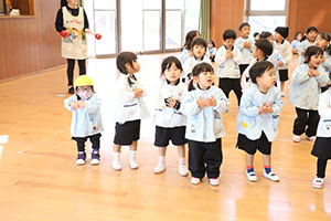 歌・カスタの予行が行われました　年少組