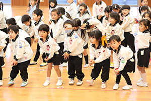 歌・カスタの予行が行われました　年中組