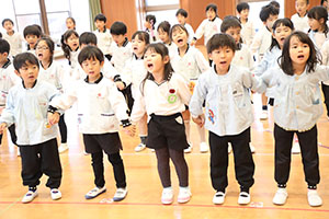 歌・カスタの予行が行われました　年長組
