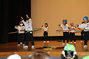 柿安シティーホールでリズム予行　年長Aチーム（C・Ｄ・Ｅ）