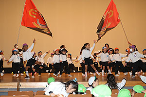 柿安シティーホールでリズム予行　年長Aチーム（C・Ｄ・Ｅ）