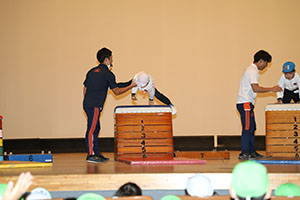 柿安シティーホールでリズム予行　年長Aチーム（C・Ｄ・Ｅ）