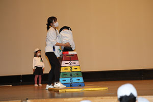 柿安シティーホールでリズム予行　年長Bチーム　(A・B）