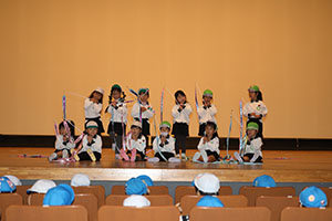 柿安シティーホールでリズム予行　年長Bチーム　(A・B）