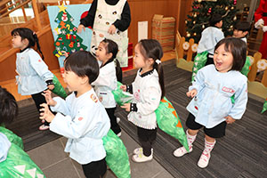 恐竜に変身🦕　きりん