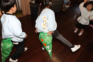 恐竜に変身🦕　きりん