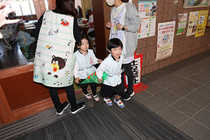 恐竜に変身🦕　きりん