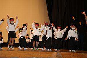 柿安シティーホールでリズム予行  年少Bチーム（うさぎ・ことり・りす）