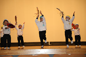 柿安シティーホールでリズム予行  年中Bチーム（ひまわり・さくら・たんぽぽ）