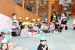 誕生会　ウクレレコンサート🎵　NO．1