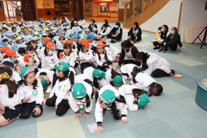 誕生会　ウクレレコンサート🎵　NO．1