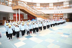 リズムフェスティバル　歌・カスタ発表ごっこ　年中